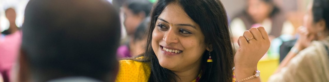 Punonjës të Shell duke drekuar