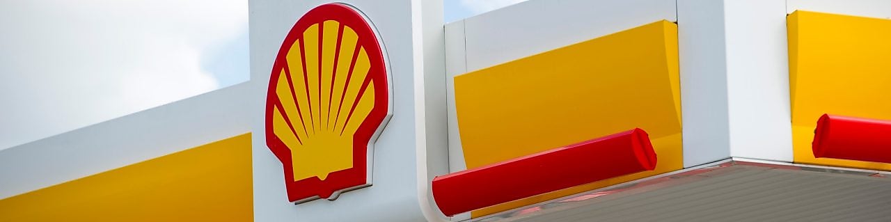 Pikë servisi Shell ku shfaqet logo e Shell